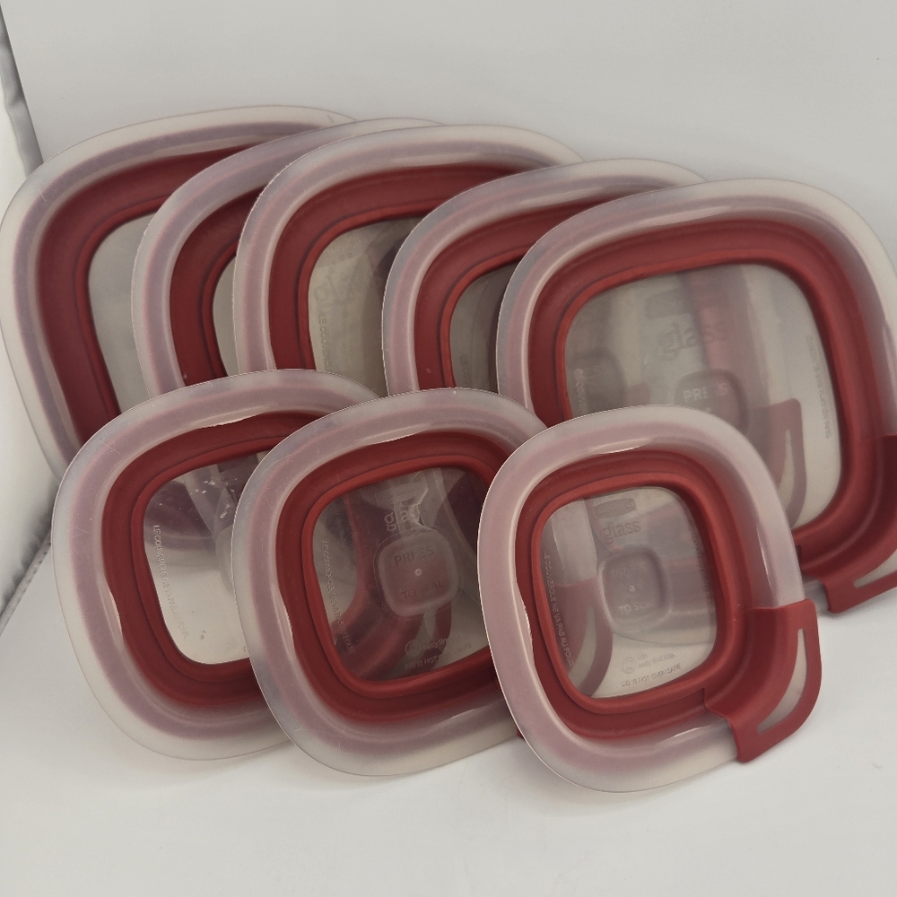 Rubbermaid glass press to seal Plastic LIDS ONLY  LOT of 8 Large And Small